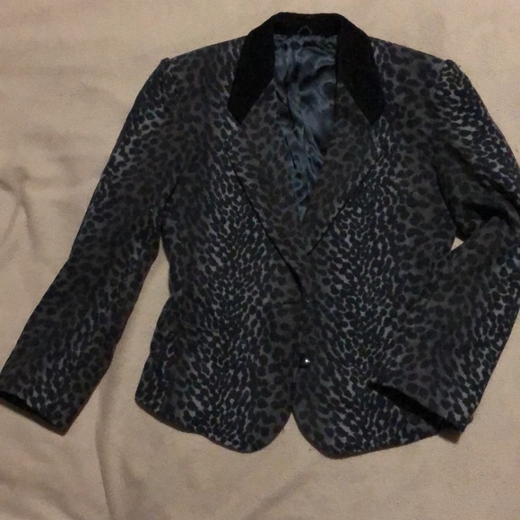 Kenzo Jackets & Blazers - KENZO PARIS GRAY BROWN ANIMAL PTINT BLAZER - SIZE SMALL